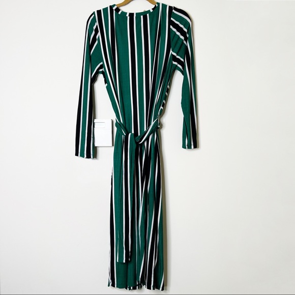 NWT Eloquii Green Black & White Striped Cross Front Dress Size 18 - Picture 6 of 7